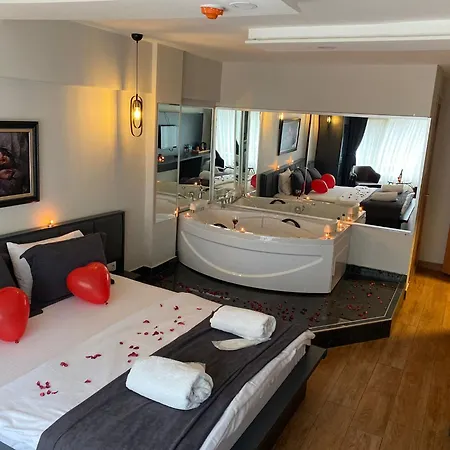 Kanarya Apartahotel 3*